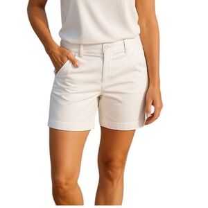 Under Armour Heat Gear Fitted Golf Shorts Women’s Sz 2 White Bermuda